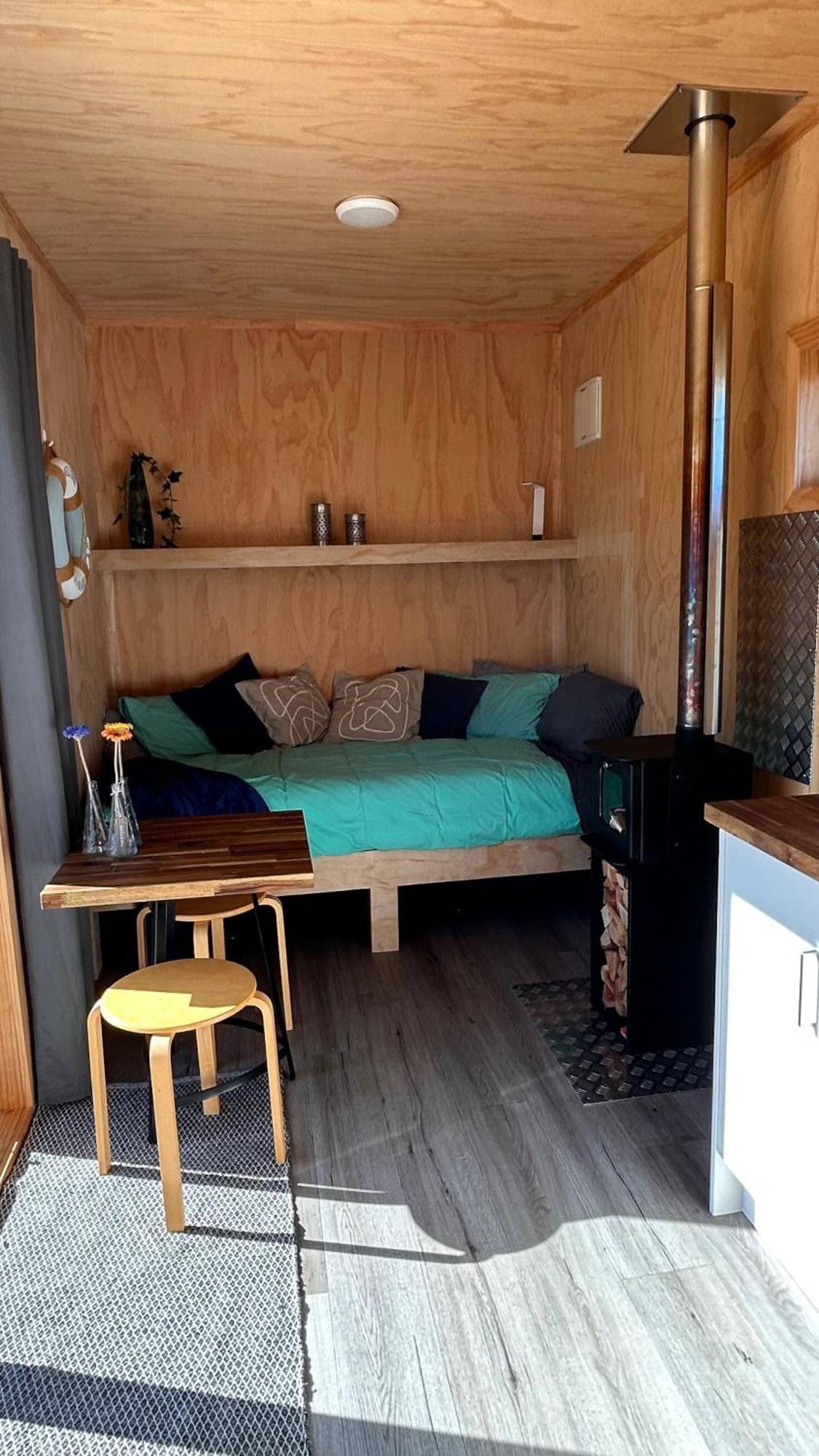 Cosy Tiny Container Cabin Carterton Exterior foto